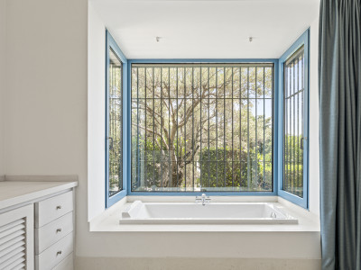 Villa for sale in Monte Mayor, Benahavis