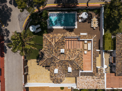 Villa zum Verkauf in Altos del Rodeo, Nueva Andalucia