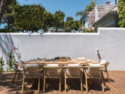 Villa zum Verkauf in Altos del Rodeo, Nueva Andalucia