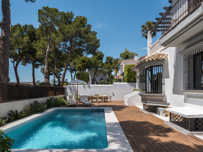 Villa zum Verkauf in Altos del Rodeo, Nueva Andalucia