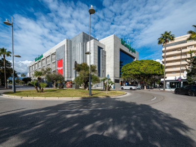 Ground Floor Apartment for sale in Las Gaviotas, Marbella - Puerto Banus