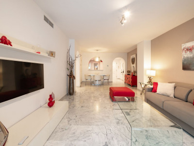 Ground Floor Apartment for sale in Las Gaviotas, Marbella - Puerto Banus