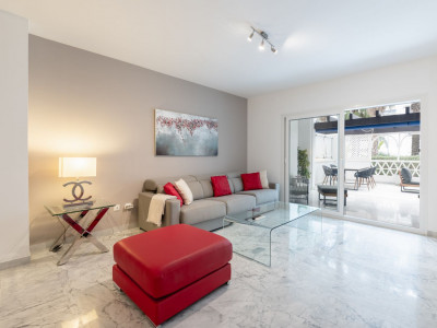 Ground Floor Apartment for sale in Las Gaviotas, Marbella - Puerto Banus