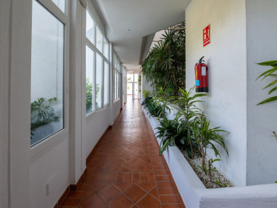Ground Floor Apartment for sale in Las Gaviotas, Marbella - Puerto Banus