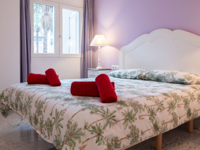 Ground Floor Apartment for sale in Las Gaviotas, Marbella - Puerto Banus