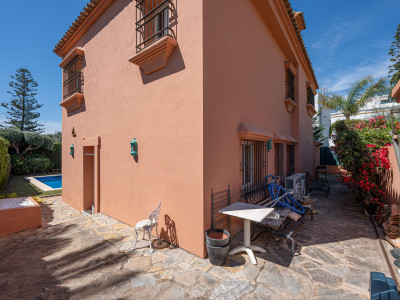 Villa for sale in Casablanca, Marbella Golden Mile