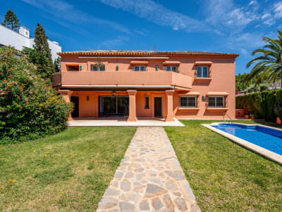 Villa for sale in Casablanca, Marbella Golden Mile