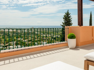 Duplex Penthouse for sale in Les Belvederes, Nueva Andalucia