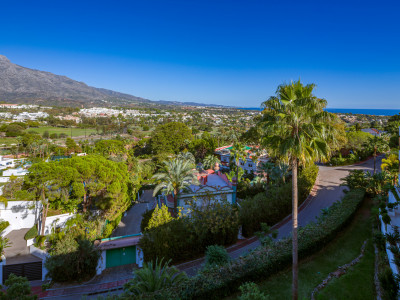 Duplex Penthouse for sale in La Corniche, Nueva Andalucia