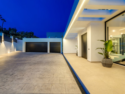 Villa zum Verkauf in El Madroñal, Benahavis