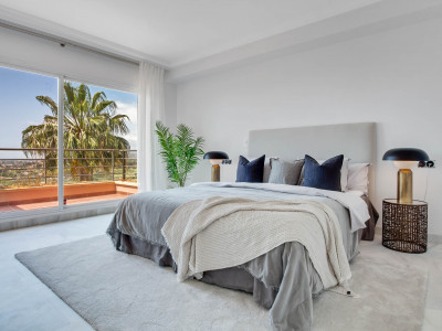 Duplex Penthouse for sale in Magna Marbella, Nueva Andalucia