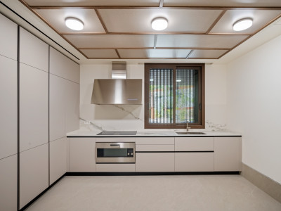 Villa en venta en El Madroñal, Benahavis