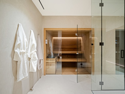 Villa en venta en El Madroñal, Benahavis