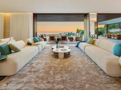 Villa en venta en El Madroñal, Benahavis