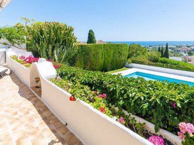 Villa Pareada en venta en Paraiso Alto, Benahavis