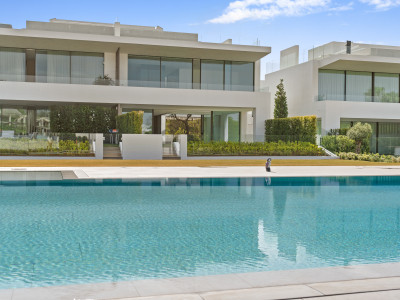 Villa Pareada en venta en Marbella Golden Mile