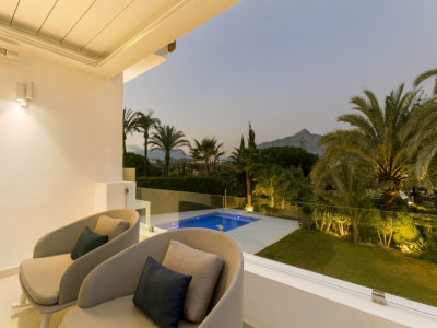 Villa en venta en Las Brisas, Nueva Andalucia