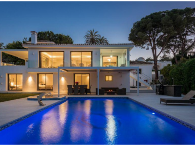 Villa en venta en Las Brisas, Nueva Andalucia