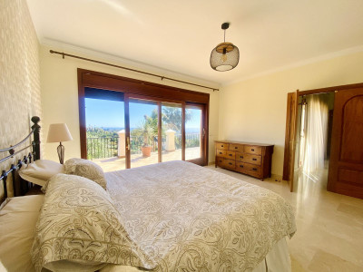 Villa en venta en Los Flamingos, Benahavis