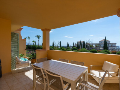 Apartamento en venta en Four Seasons, Benahavis