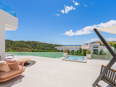 Villa for sale in Lomas de La Quinta, Benahavis