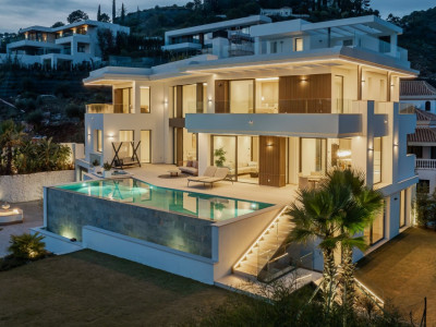 Villa en venta en Lomas de La Quinta, Benahavis