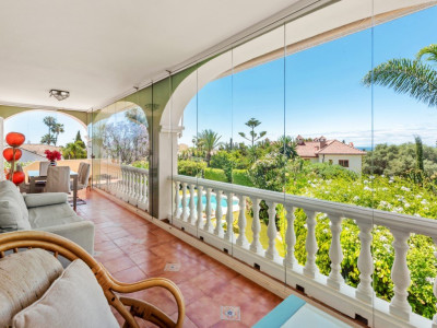 Villa en venta en El Rosario, Marbella Este