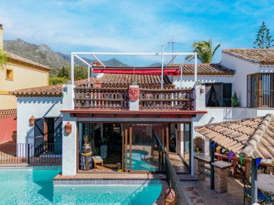 Villa en venta en Valdeolletas, Marbella