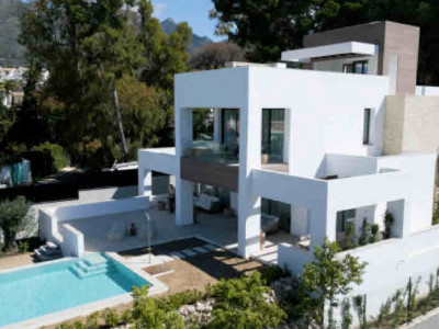 Villa for sale in Marbella Golden Mile