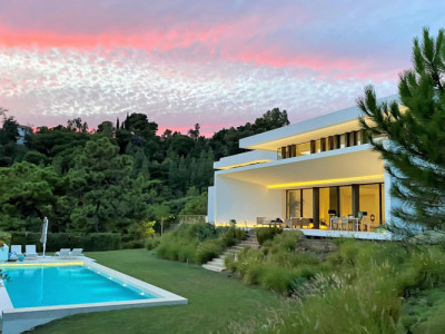 Villa for sale in La Reserva de Alcuzcuz, Benahavis