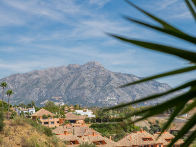 Atico Duplex en venta en Monte Halcones, Benahavis