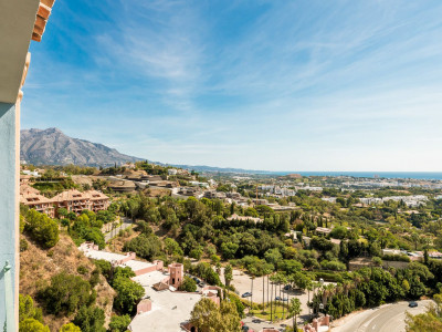 Atico Duplex en venta en Monte Halcones, Benahavis