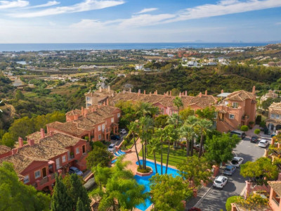 Atico Duplex en venta en Monte Halcones, Benahavis