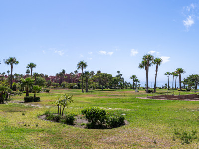 Zweistöckiges Penthouse zum Verkauf in Torre Bermeja, Estepona