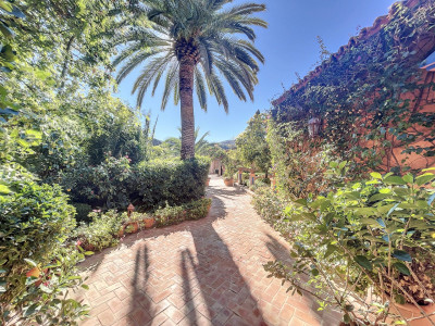 Villa en venta en Benahavis