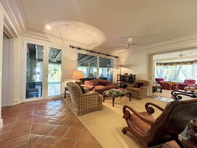 Villa en venta en Benahavis