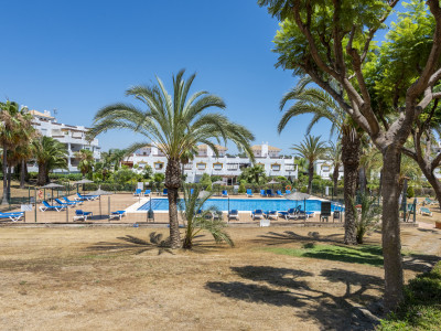 Ático en venta en Selwo, Estepona