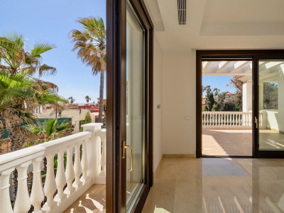 Villa zum Verkauf in Casasola, Estepona