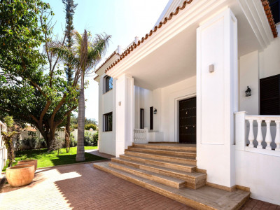 Villa en venta en Casasola, Estepona