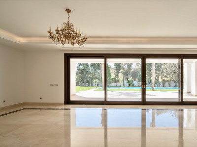 Villa en venta en Casasola, Estepona