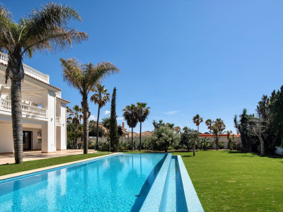 Villa en venta en Casasola, Estepona