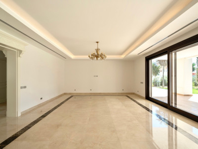 Villa en venta en Casasola, Estepona