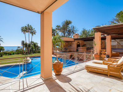 Villa zum Verkauf in Estepona