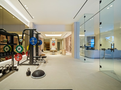 Villa en venta en El Madroñal, Benahavis