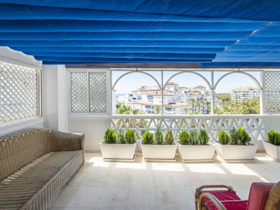 Atico Duplex en venta en Las Gaviotas, Marbella - Puerto Banus