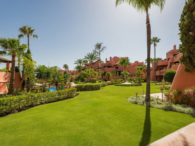 Erdgeschosswohnung zum Verkauf in Torre Bermeja, Estepona