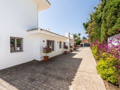 Villa en venta en Guadalmina Baja, San Pedro de Alcantara