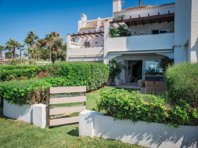 Adosado en venta en El Rosario, Marbella Este