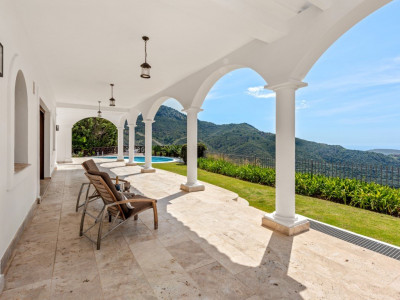 Villa for sale in Monte Mayor, Benahavis