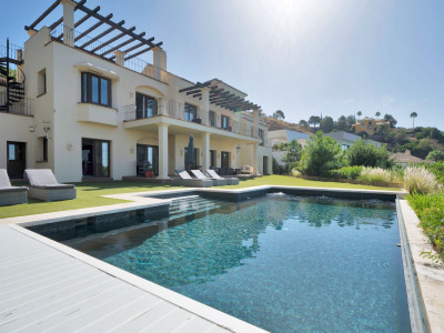 Villa for sale in Monte Mayor, Benahavis